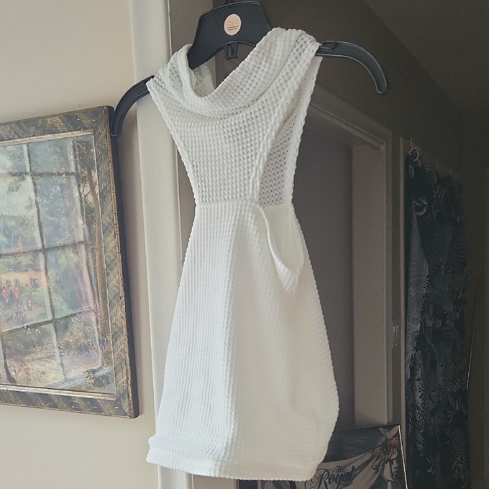 O30 Sexy High neck lined sleeveless knit Shein white